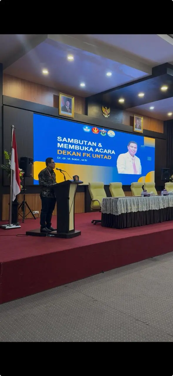 Sambutan dan Pembukaan Acara oleh Dekan FK UNTAD Dr. dr. M. Sabir, M.Si
